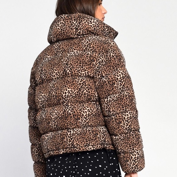 Glamorous Leopard Puff Coat- last one! - Picture 2 of 3